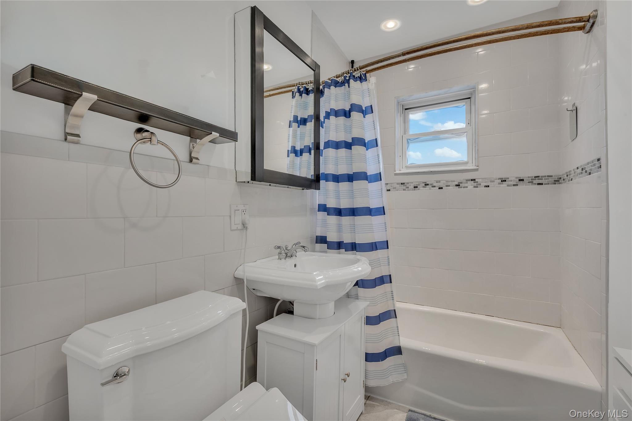 1879 Crompond Road, Unit E4 Peekskill, NY 10566 - Photo 13 of 17