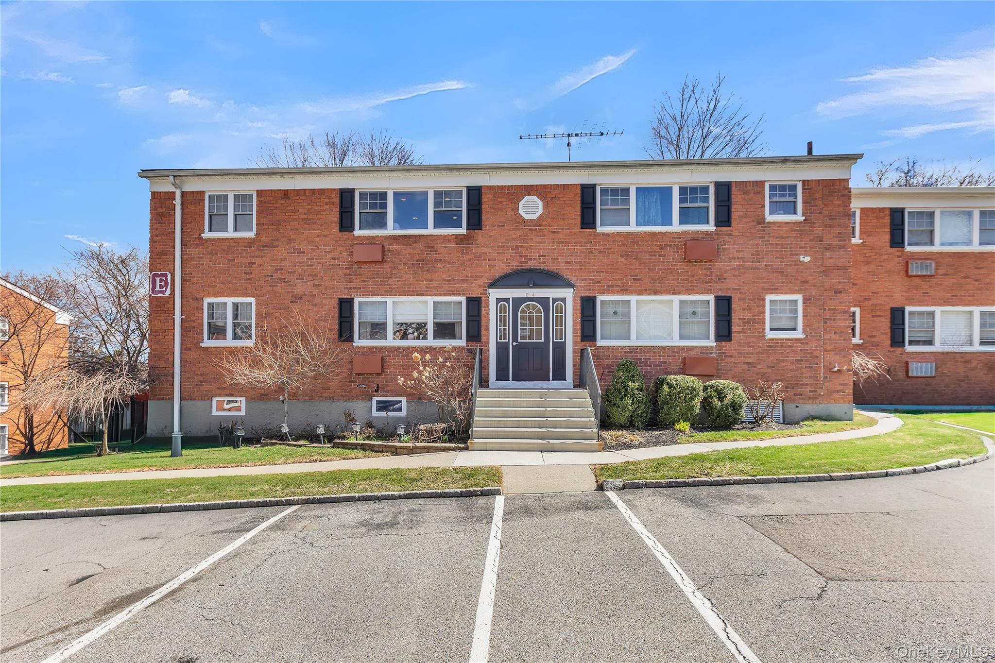 1879 Crompond Road, Unit E4 Peekskill, NY 10566 - Photo 2 of 17