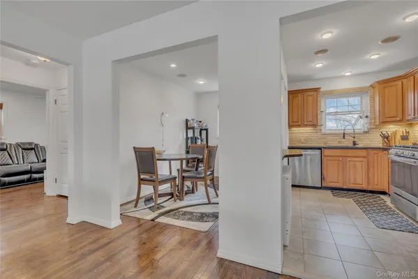 $210,000 | 1879 Crompond Road, Unit E4, Peekskill, NY 10566