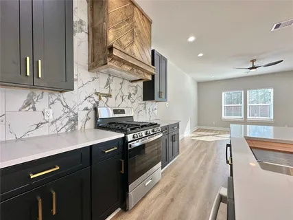 $2,000 | 2444 Carmel Street, Unit A, Houston, TX 77091