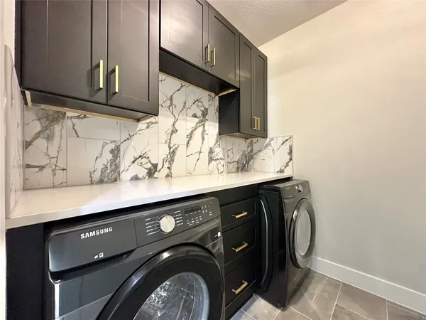 $2,000 | 2444 Carmel Street, Unit A, Houston, TX 77091