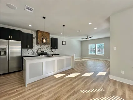 $2,000 | 2444 Carmel Street, Unit A, Houston, TX 77091