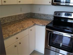 3125 Laurel Ridge Circle, Unit 3125 Riviera Beach, FL 33404 - Photo 4 of 31 Photo 4
