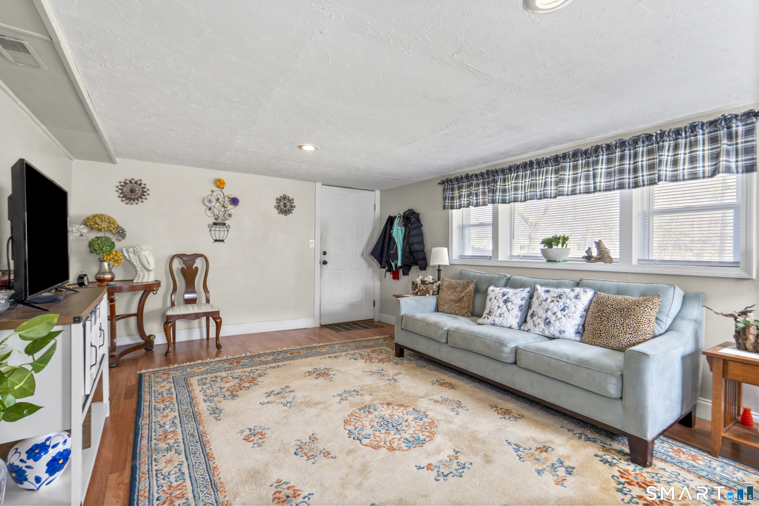 166 Glenwood Road Clinton, CT 06413 - Photo 11 of 25