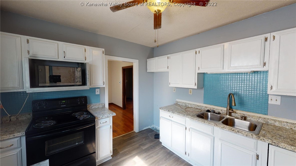 128 Rotary Road Huntington, WV 25705 - Photo 6 of 16 Gallery Image 6