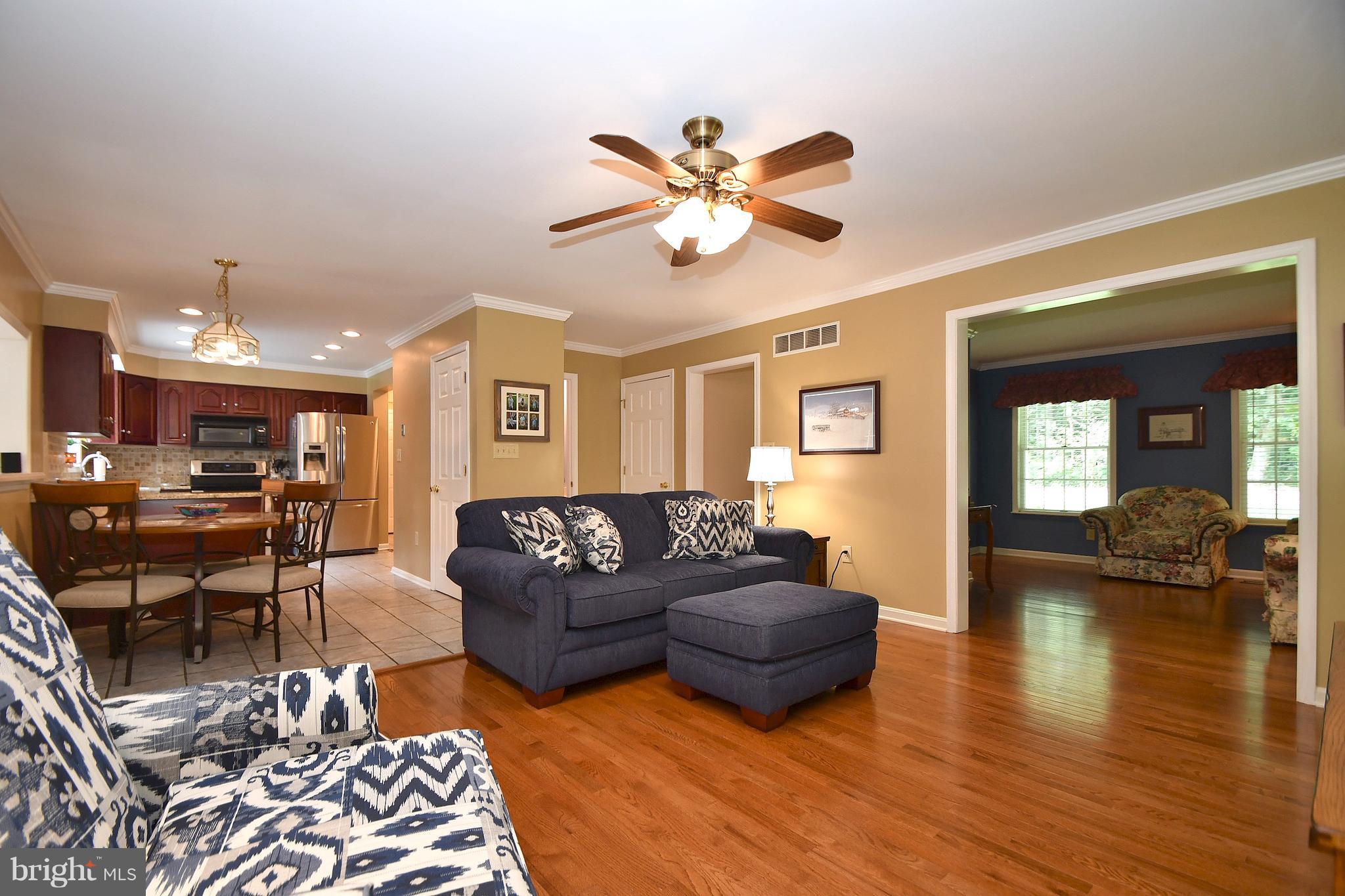 111 Holy Cross Road Street, MD 21154 - Photo 12 of 30 Family Room