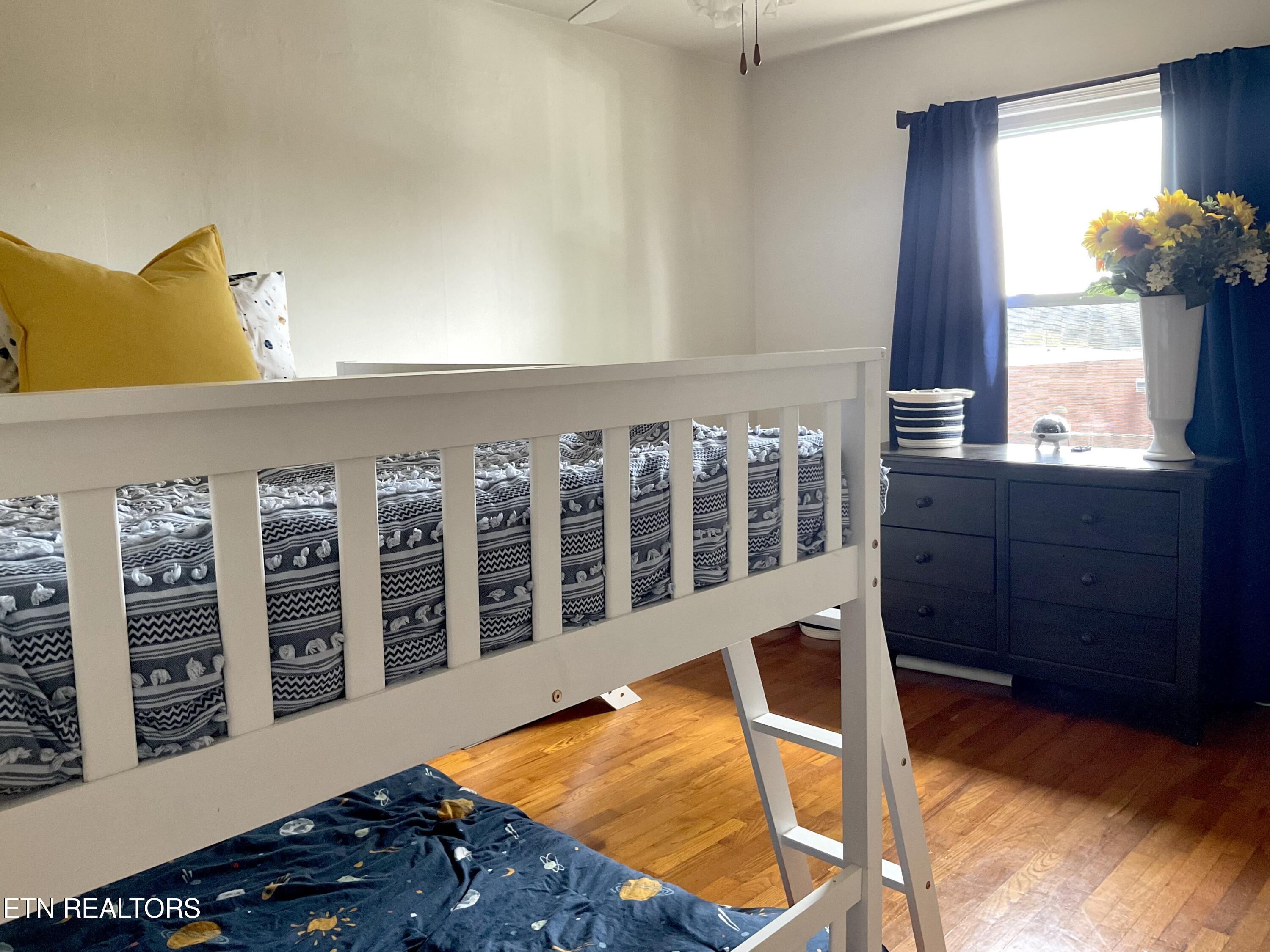 401 Beets Street Clinton, TN 37716 - Photo 28 of 30 Bedroom 2