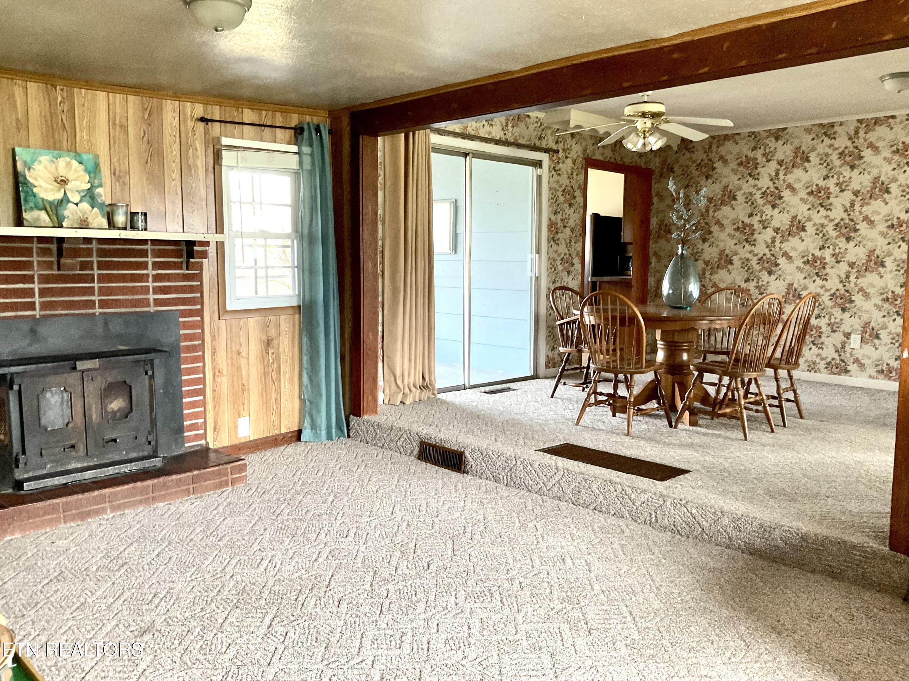 401 Beets Street Clinton, TN 37716 - Photo 6 of 30 Dining to Family Room
