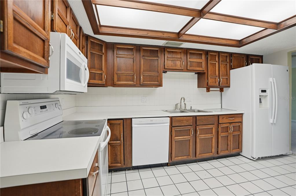 12156 Deep Creek Drive Spring Hill, FL 34609 - Photo 11 of 45