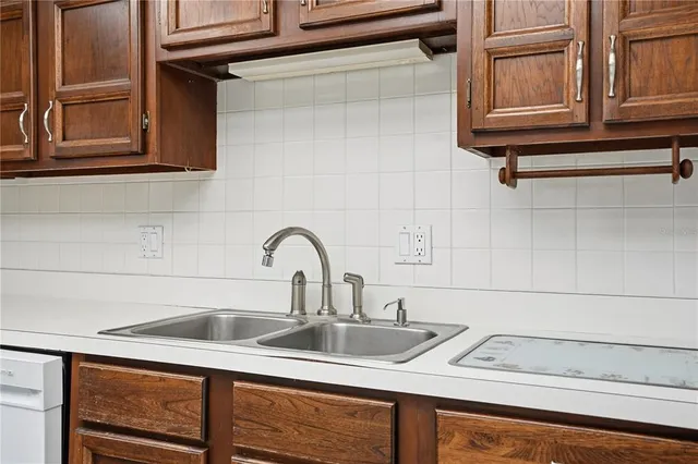 a close view of sink and tap