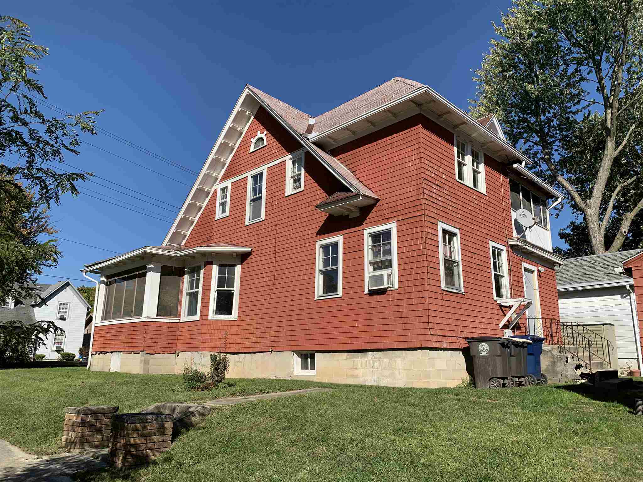 1040 Delaware Avenue Fort Wayne, IN 46805 - Photo 4 of 19