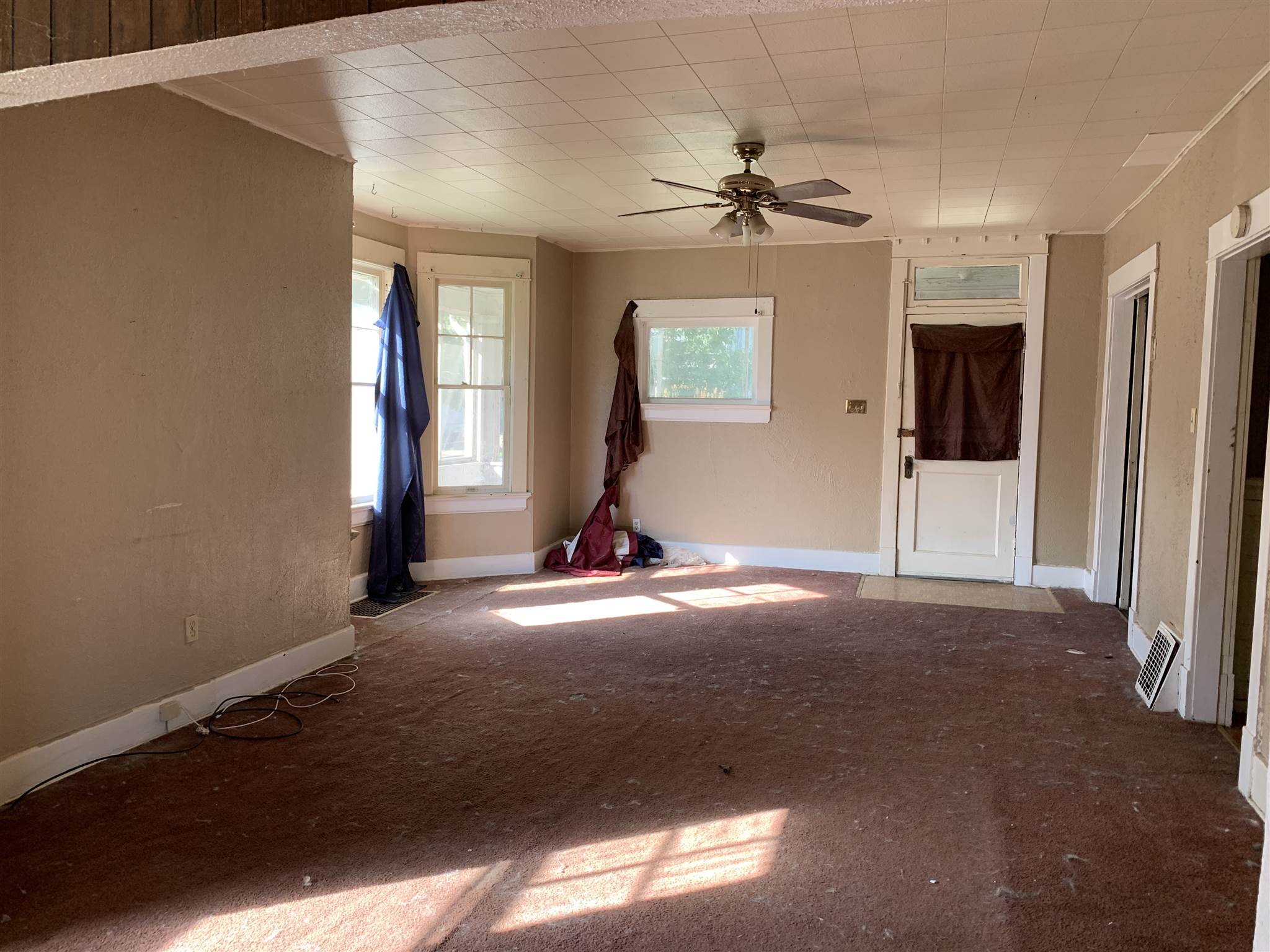 1040 Delaware Avenue Fort Wayne, IN 46805 - Photo 5 of 19