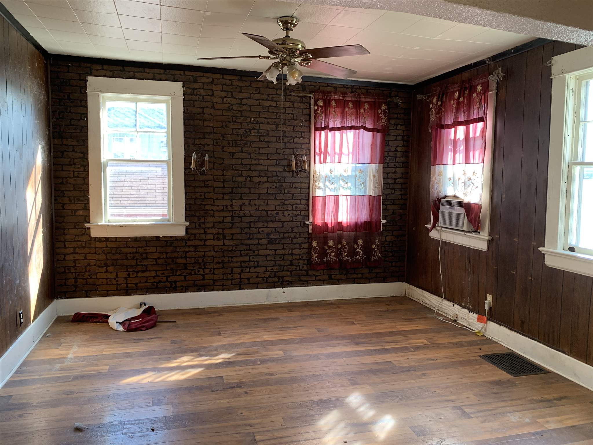 1040 Delaware Avenue Fort Wayne, IN 46805 - Photo 7 of 19