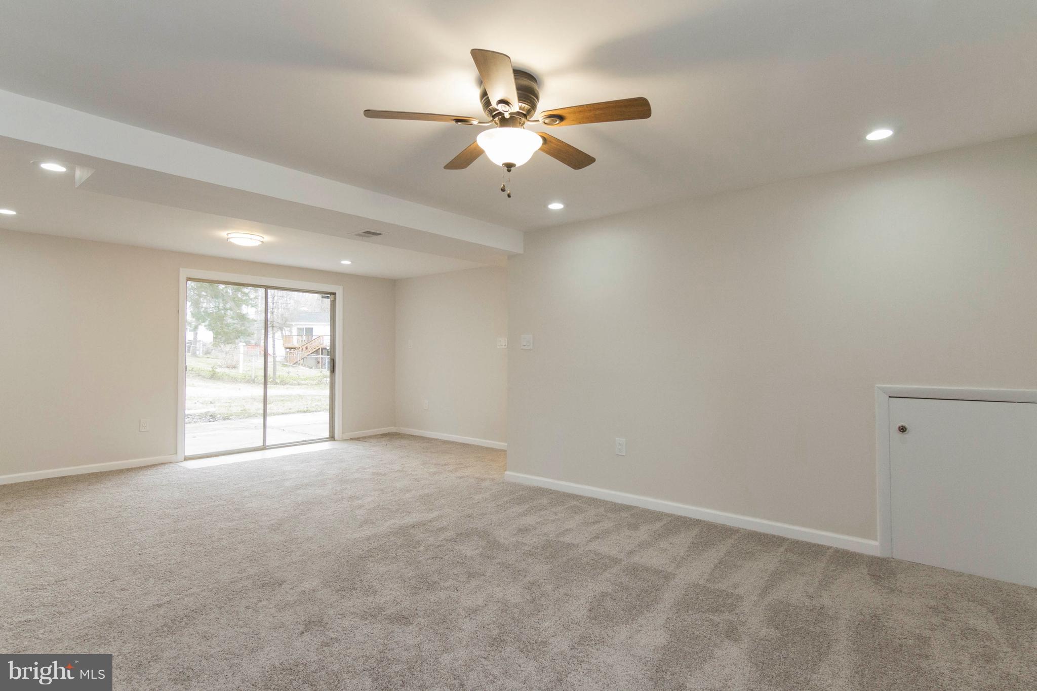13405 Kingsman Road Woodbridge, VA 22193 - Photo 28 of 42 Finished Basement Rec Room