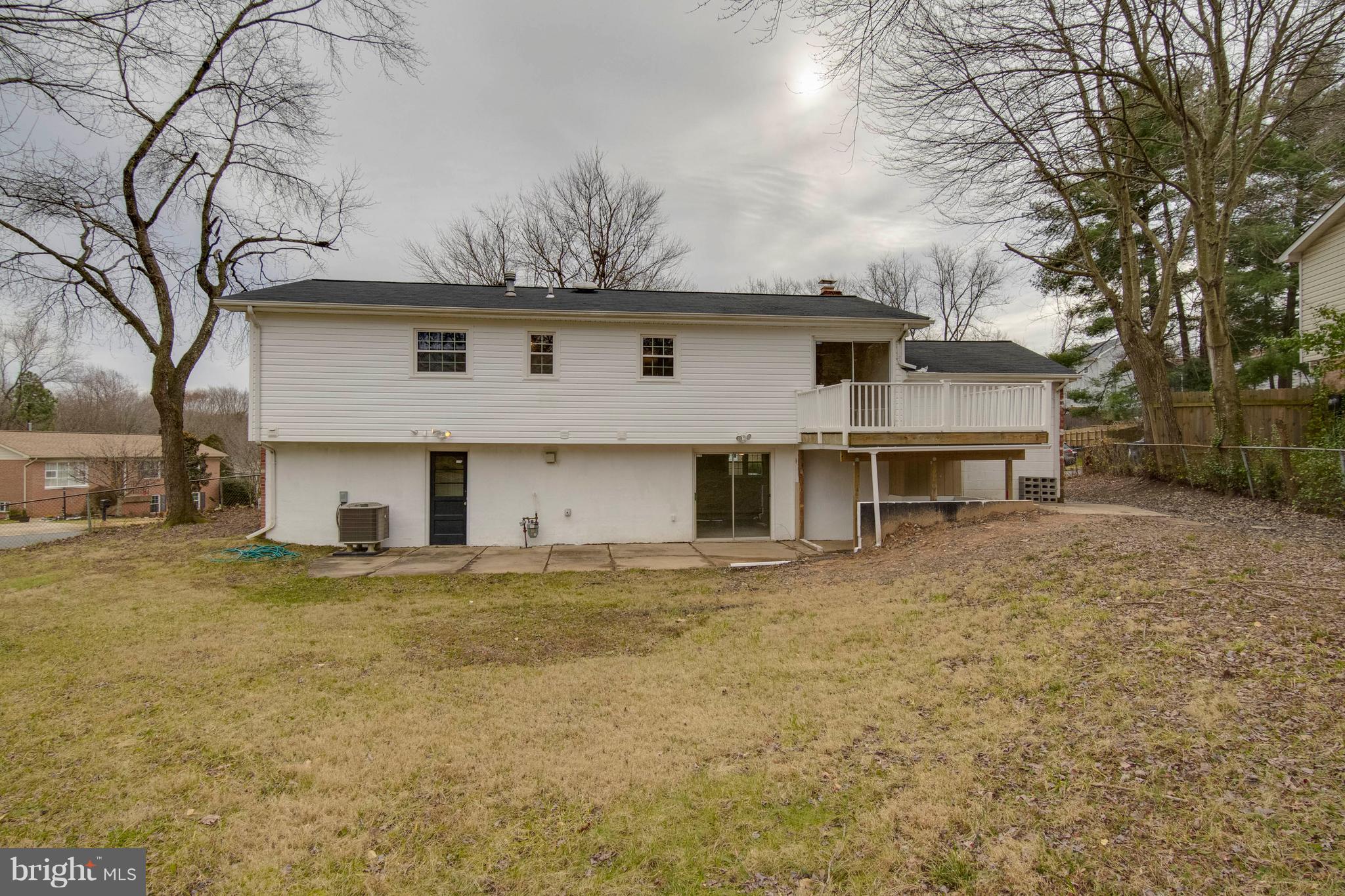 13405 Kingsman Road Woodbridge, VA 22193 - Photo 42 of 42 Rear View with Lard Fenced Yard