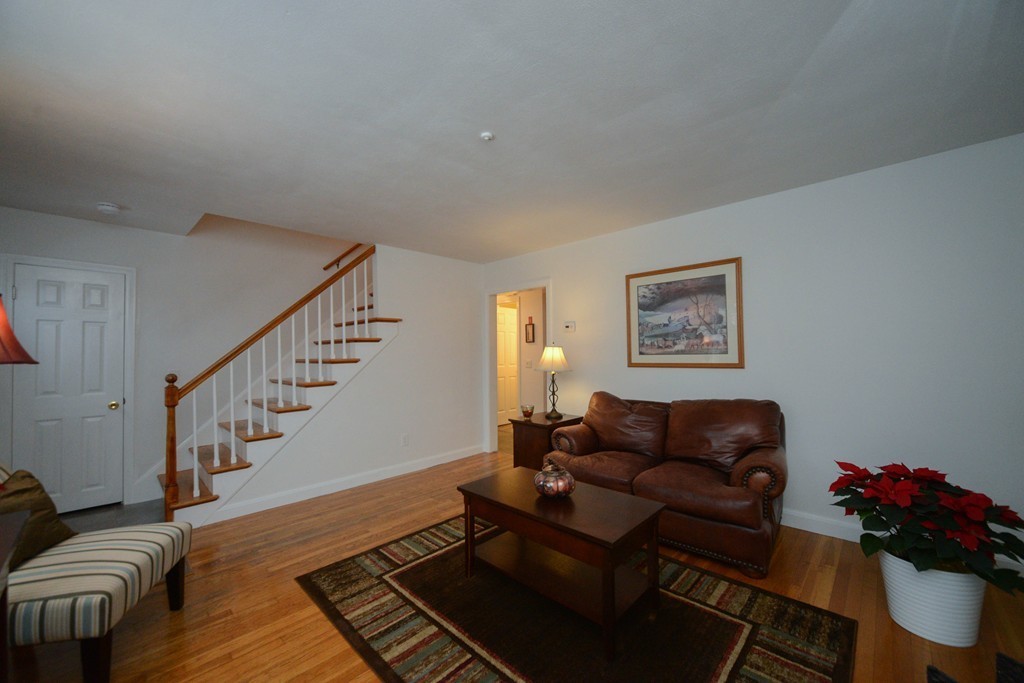 61 Ridge Road Marlborough, MA 01752 - Photo 12 of 29 Gallery Image 12