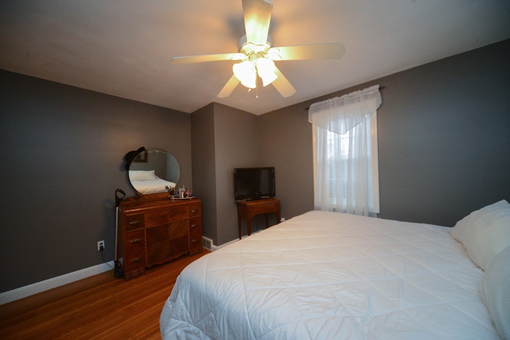 61 Ridge Road Marlborough, MA 01752 - Photo 17 of 29 Gallery Image 17