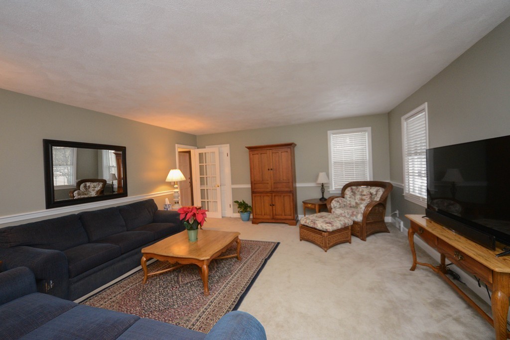 61 Ridge Road Marlborough, MA 01752 - Photo 10 of 29 Gallery Image 10