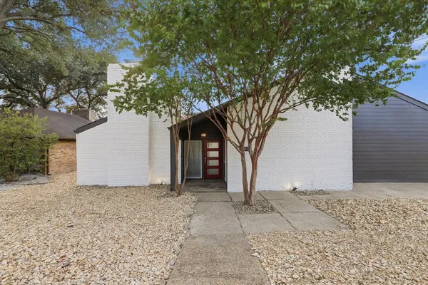 $3,800 | 17007 Davenport Road, Dallas, TX 75248