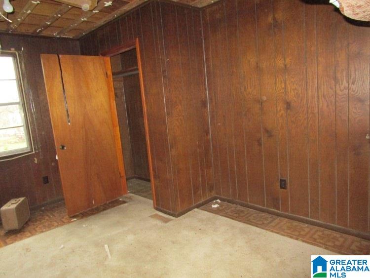 2433 Powderly Avenue Southwest Birmingham, AL 35211 - Photo 4 of 13