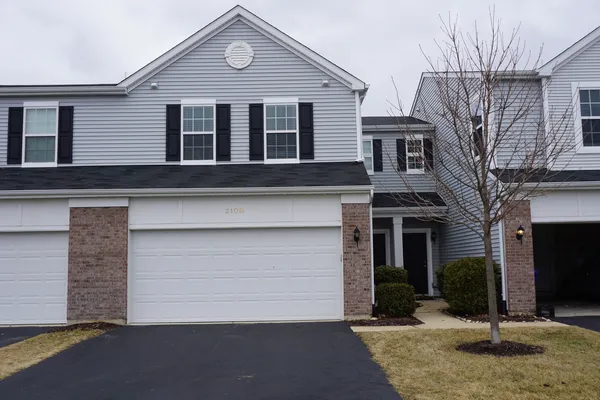 $2,450 | 210 Portage Lane, Unit D, Yorkville, IL 60560