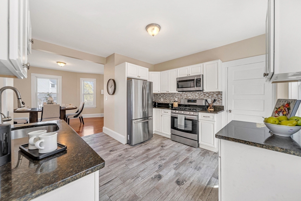 7 Prospect Street Saugus, MA 01906 - Photo 11 of 29