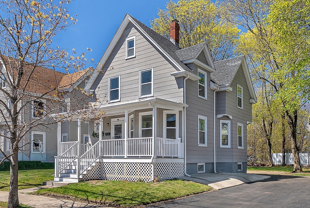 7 Prospect Street Saugus, MA 01906 - Photo 2 of 29