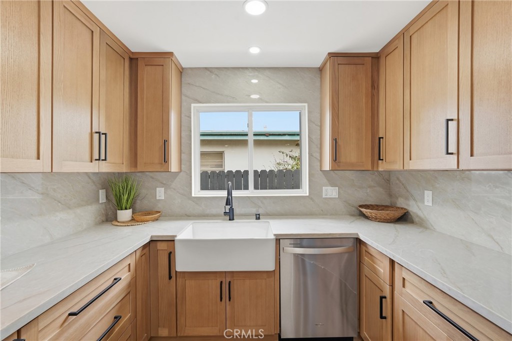 3308 Faust Avenue Long Beach, CA 90808 - Photo 13 of 51