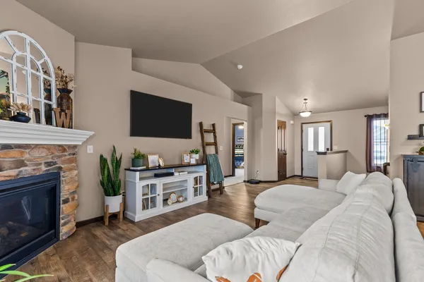 $440,000 | 3434 Tulip Trail, Appleton, WI 54913