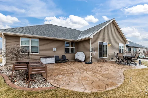 $440,000 | 3434 Tulip Trail, Appleton, WI 54913