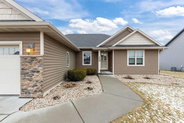 $440,000 | 3434 Tulip Trail, Appleton, WI 54913