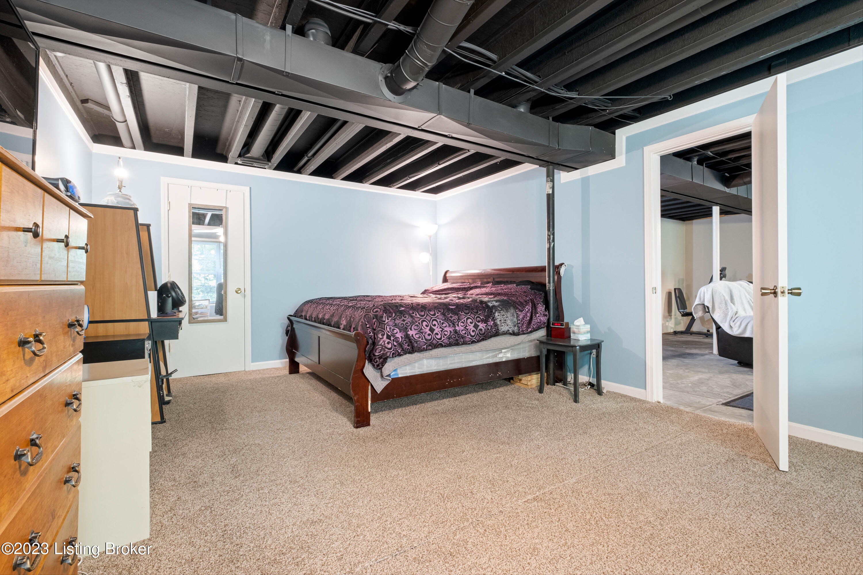 7914 Bridlevista Road Louisville, KY 40228 - Photo 30 of 43 7914 Bridlevista Rd (43 of 45)
