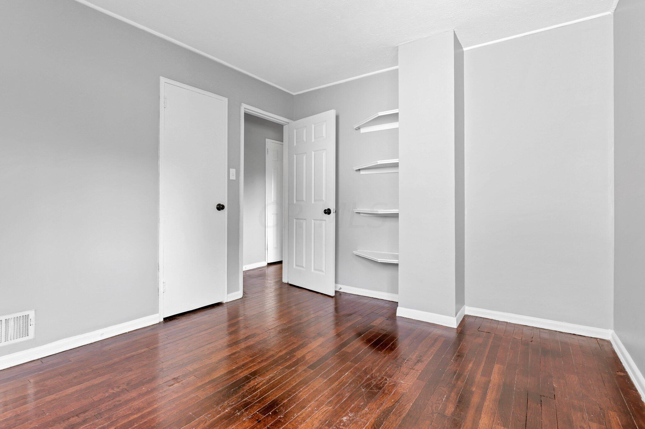 1281 Country Club Road Columbus, OH 43227 - Photo 21 of 29 24-web-or-mls-0N4A9968