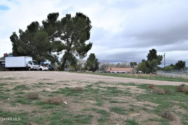 $1,200,000 | 3848 Avenue T4 E Palmdale Ca East, Palmdale, CA 93550