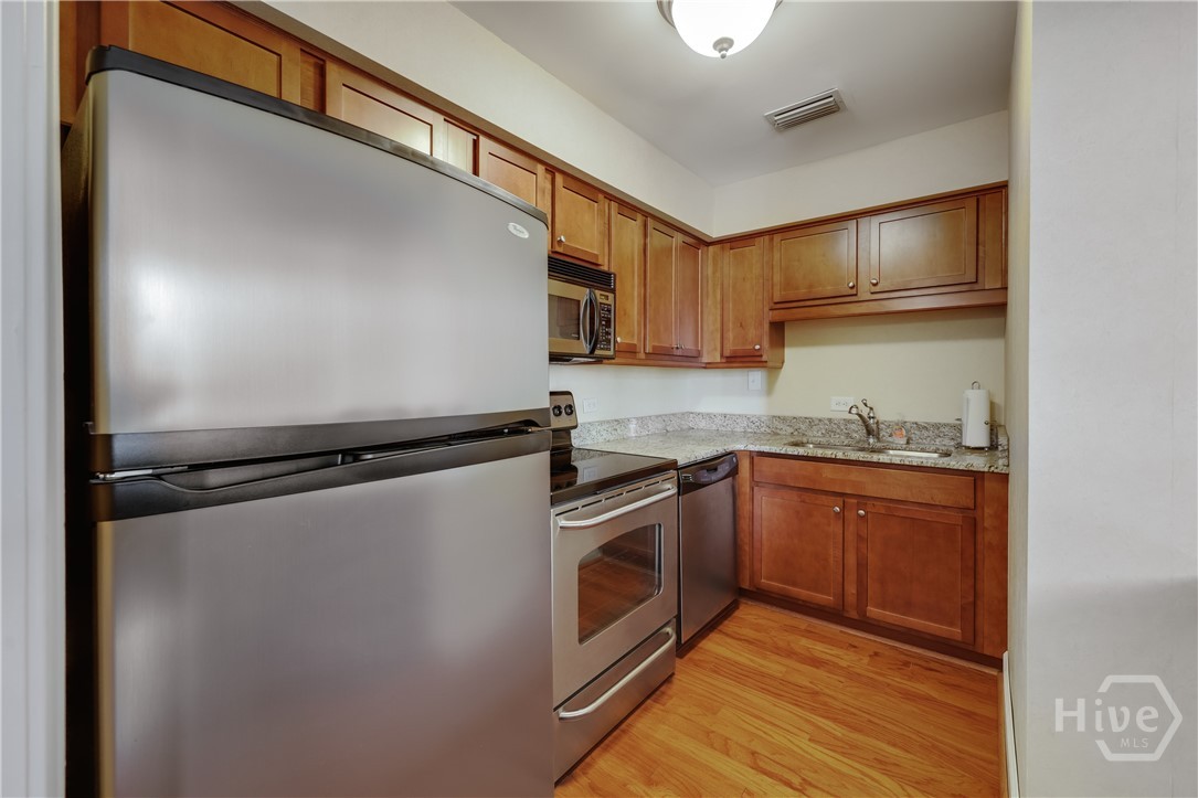 247 East Washington Street, Unit 302 Athens, GA 30601 - Photo 17 of 34