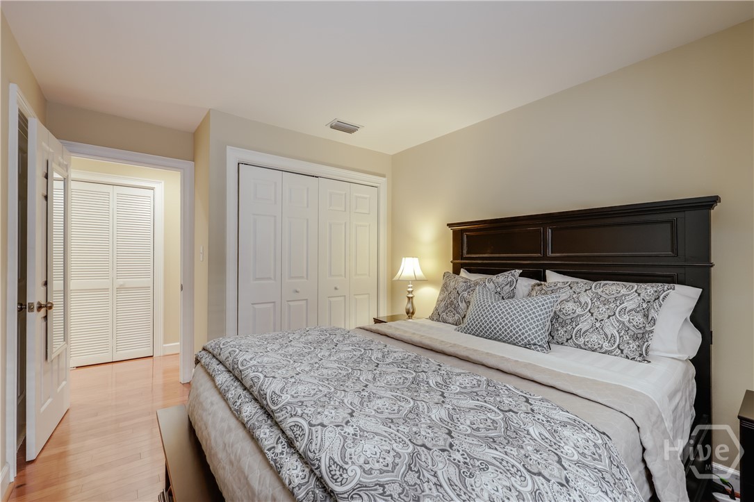 247 East Washington Street, Unit 302 Athens, GA 30601 - Photo 23 of 34