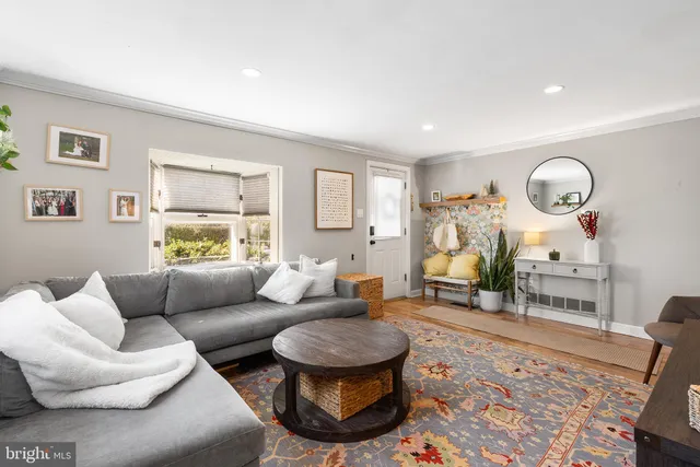 $529,000 | 541 Woodside Avenue, Berwyn, PA 19312