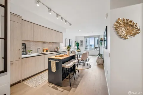 $1,029,000 | 1000 3rd Street, Unit 720, San Francisco, CA 94158