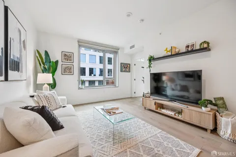 $1,029,000 | 1000 3rd Street, Unit 720, San Francisco, CA 94158