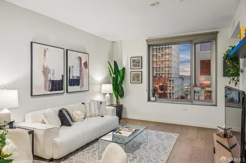 $1,029,000 | 1000 3rd Street, Unit 720, San Francisco, CA 94158