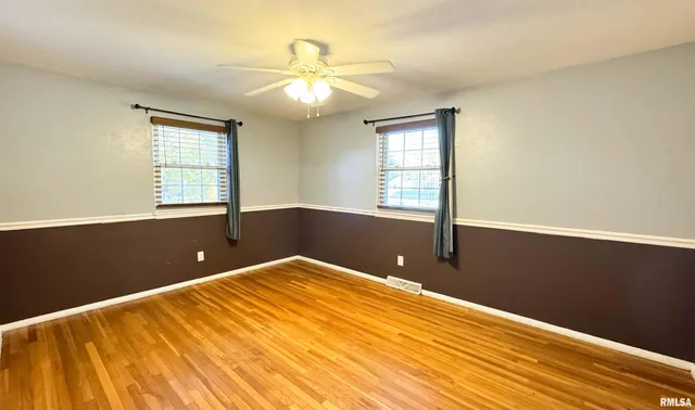 $240,000 | 7103 North Manning Drive, Peoria, IL 61614