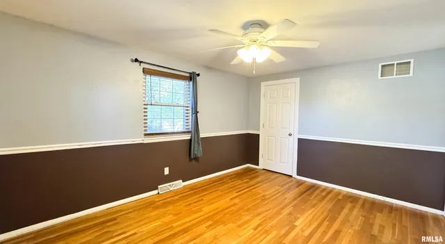 $240,000 | 7103 North Manning Drive, Peoria, IL 61614