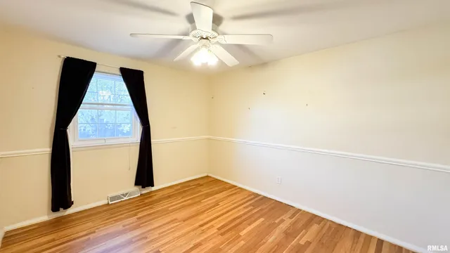 $240,000 | 7103 North Manning Drive, Peoria, IL 61614