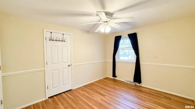 $240,000 | 7103 North Manning Drive, Peoria, IL 61614