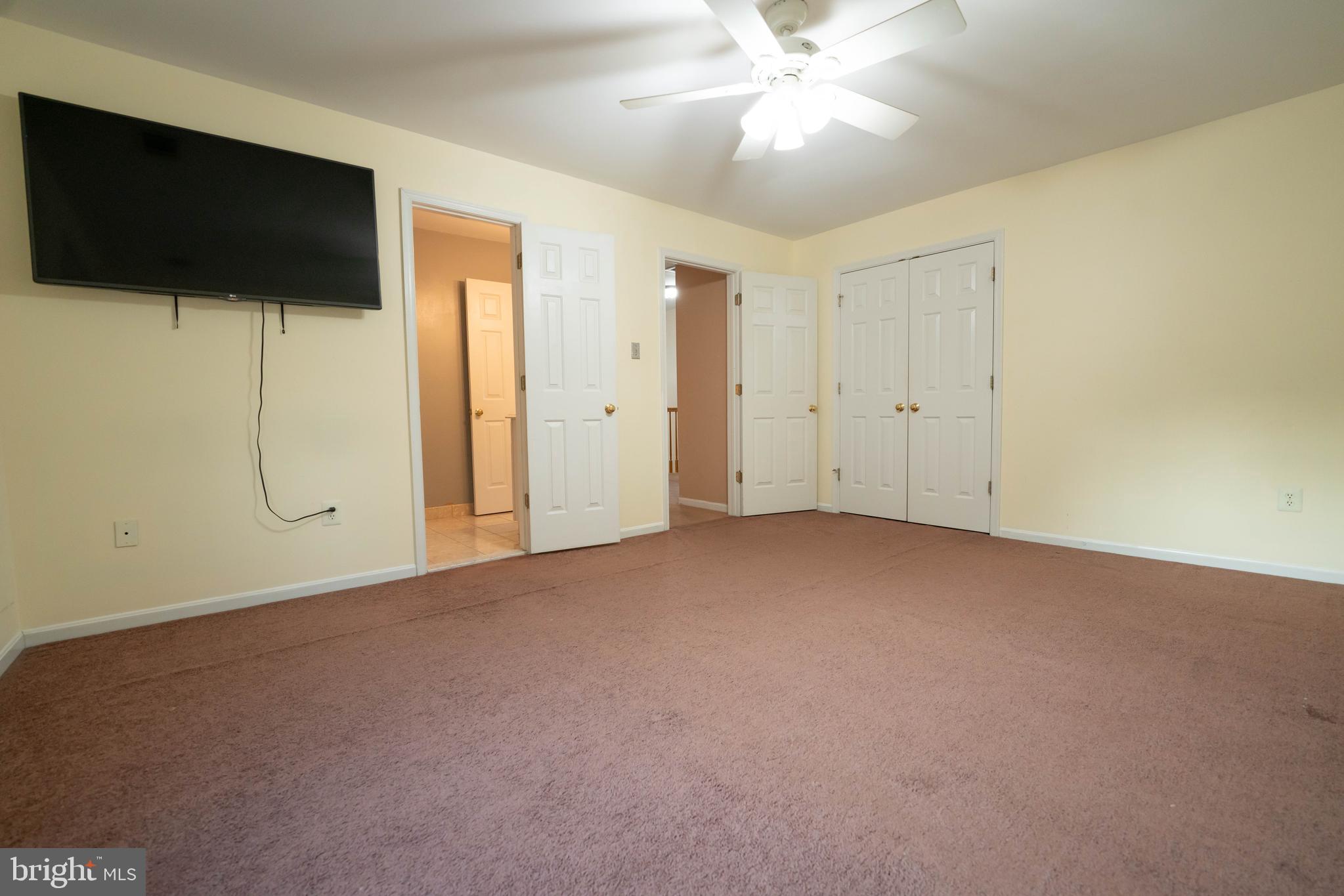 115 Troon Circle Mount Airy, MD 21771 - Photo 17 of 40 large back bedroom with attached bathroom