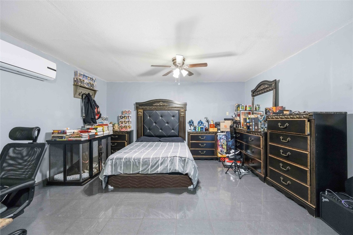 1409 Morris Street Houston, TX 77009 - Photo 18 of 26 Garage apartment