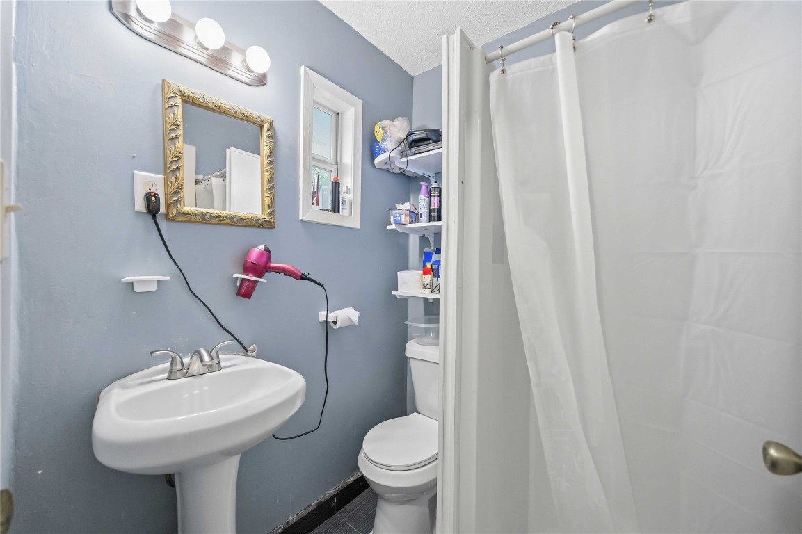 1409 Morris Street Houston, TX 77009 - Photo 22 of 26