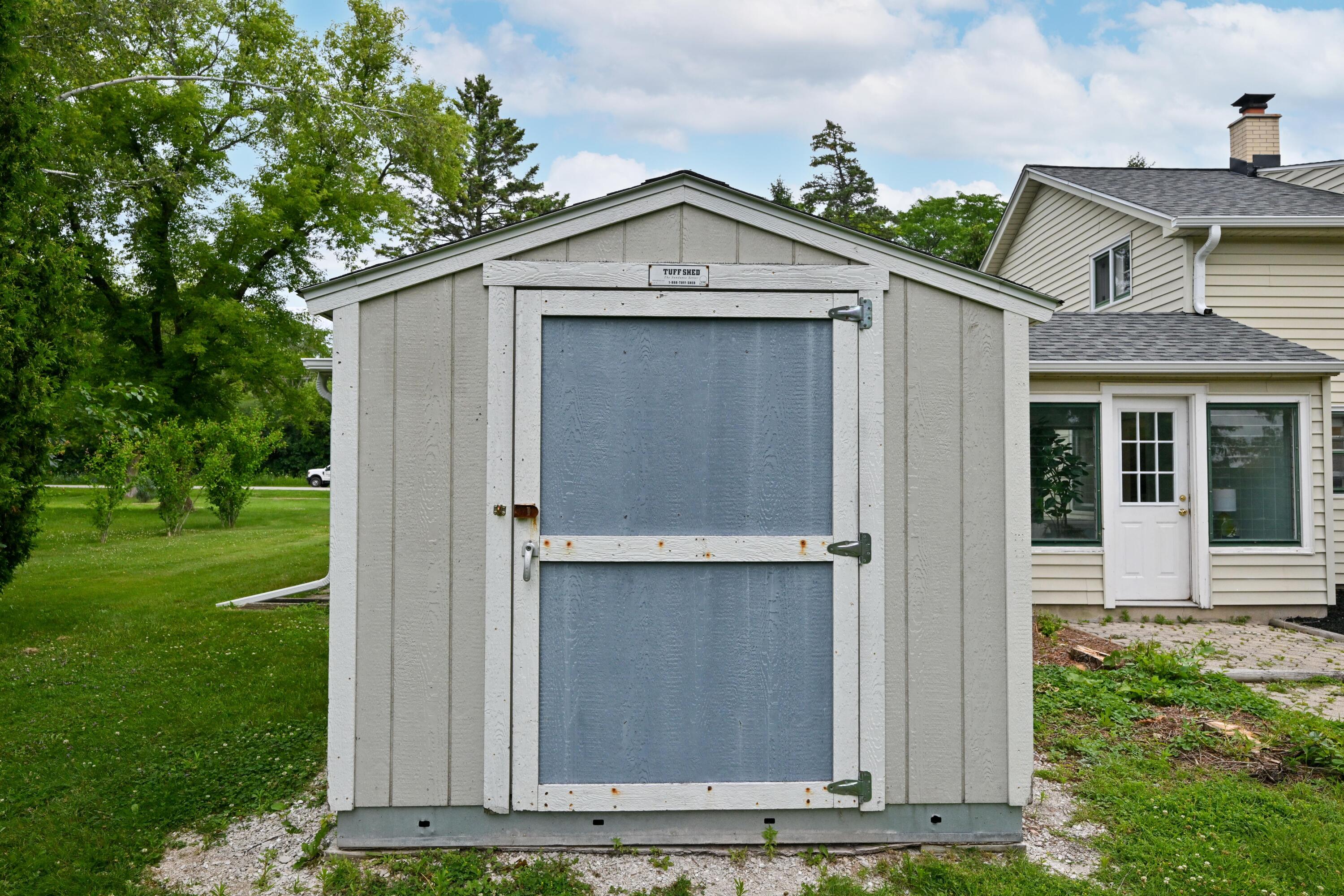 1933 West Donges Bay Road Mequon, WI 53092 - Photo 31 of 36 Shed #2