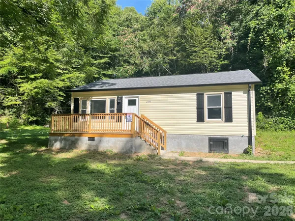 $229,000 | 2379 Indian Grave Road, Lenoir, NC 28645