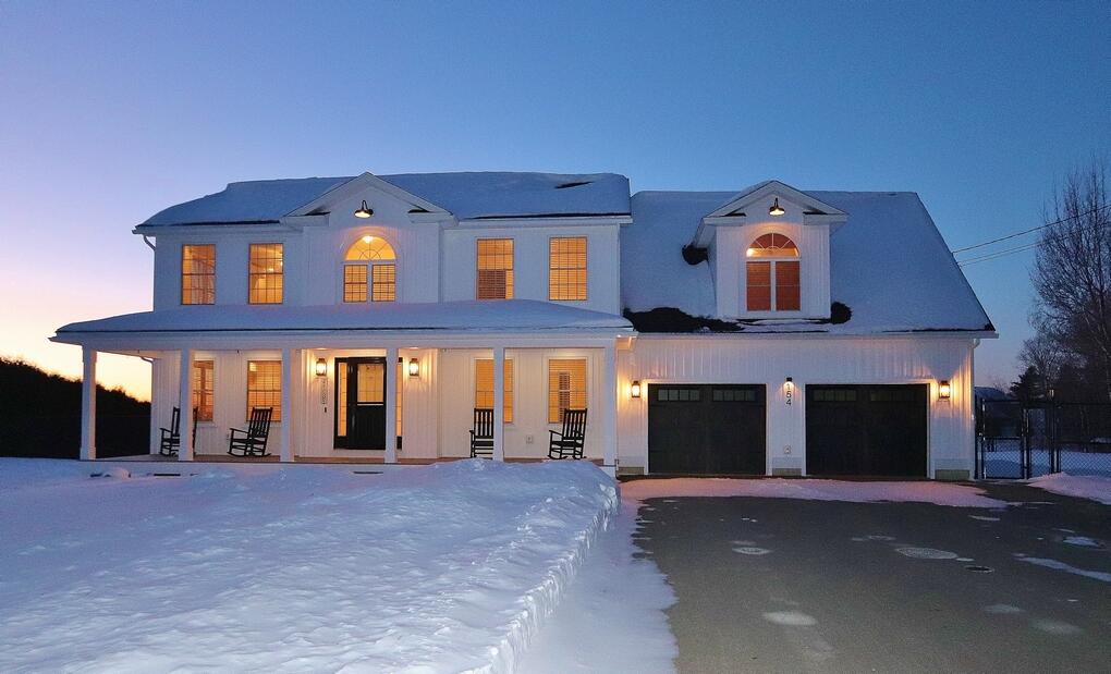 154 Judson Boulevard Bangor, ME 04401 - Photo 7 of 58 IMG_6348 (Copy)